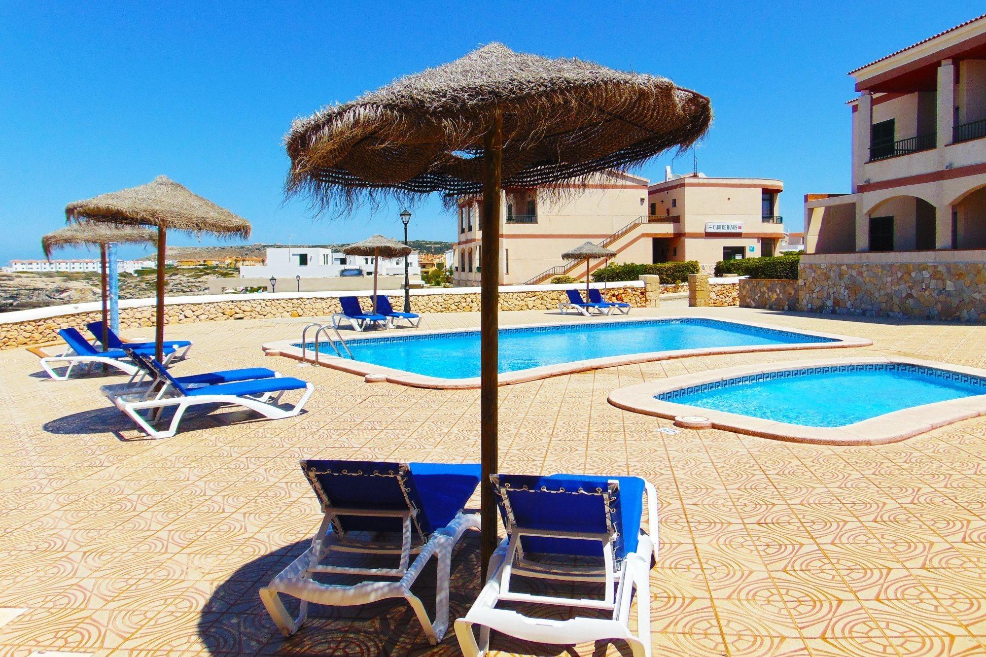 Apartamentos Moon Dreams Cabo De Banos كالا إن بلانيس المظهر الخارجي الصورة