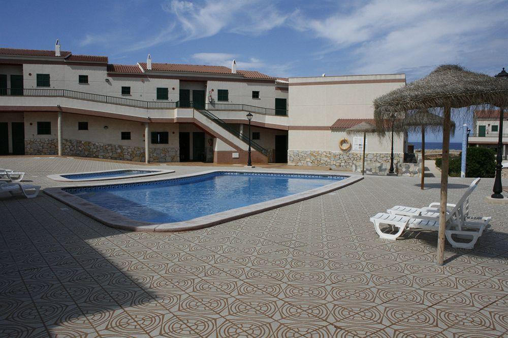 Apartamentos Moon Dreams Cabo De Banos كالا إن بلانيس المظهر الخارجي الصورة