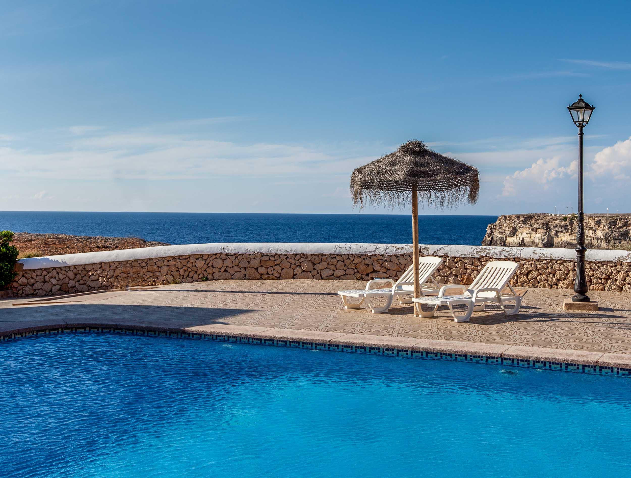 Apartamentos Moon Dreams Cabo De Banos كالا إن بلانيس المظهر الخارجي الصورة