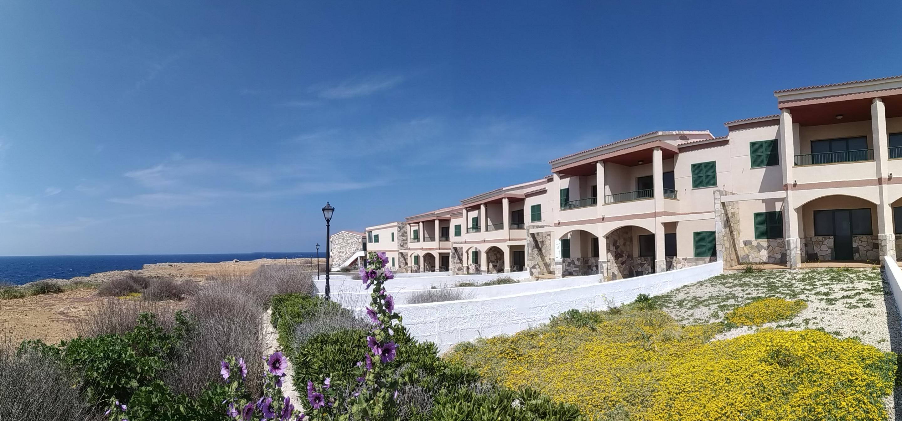Apartamentos Moon Dreams Cabo De Banos كالا إن بلانيس المظهر الخارجي الصورة