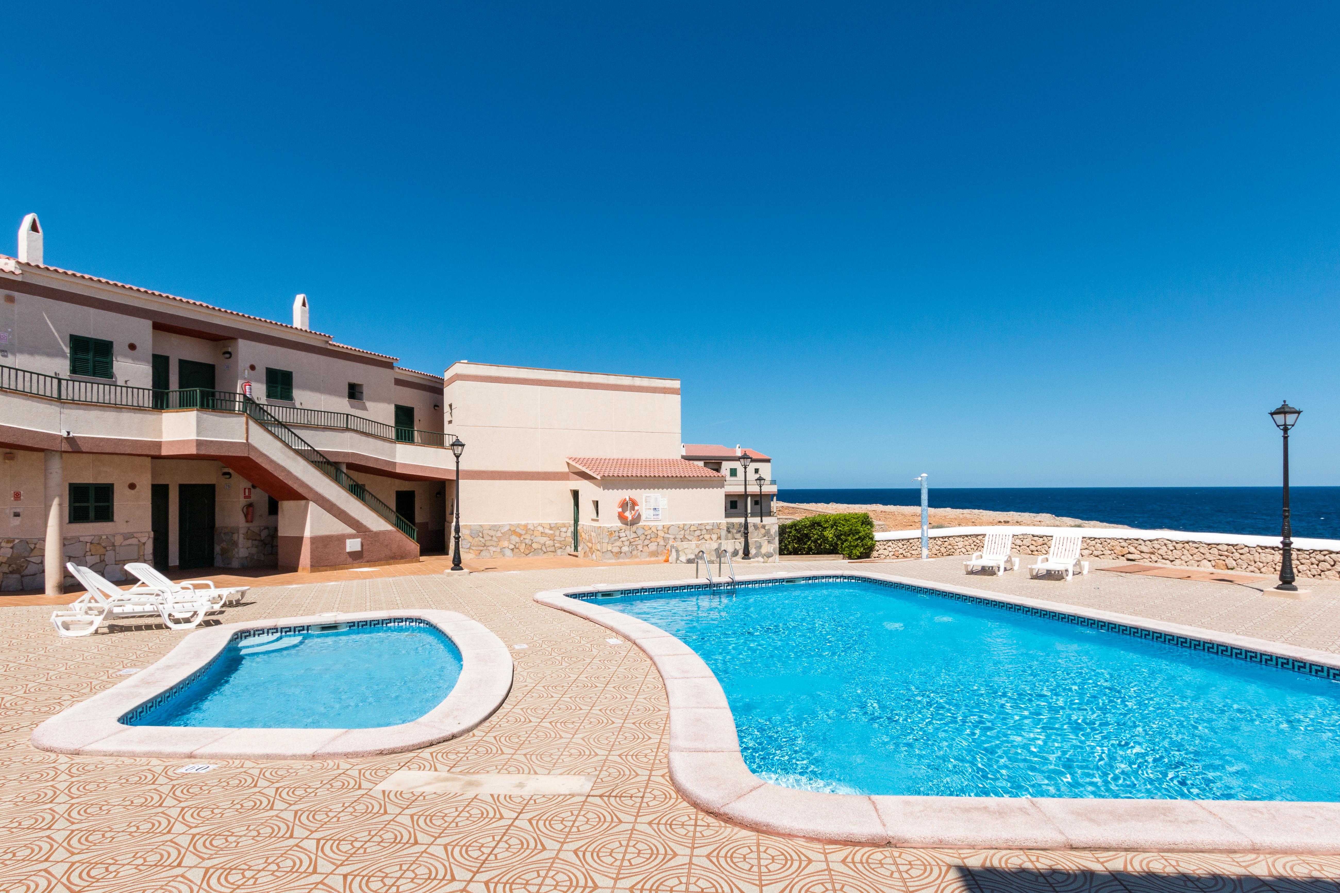 Apartamentos Moon Dreams Cabo De Banos كالا إن بلانيس المظهر الخارجي الصورة