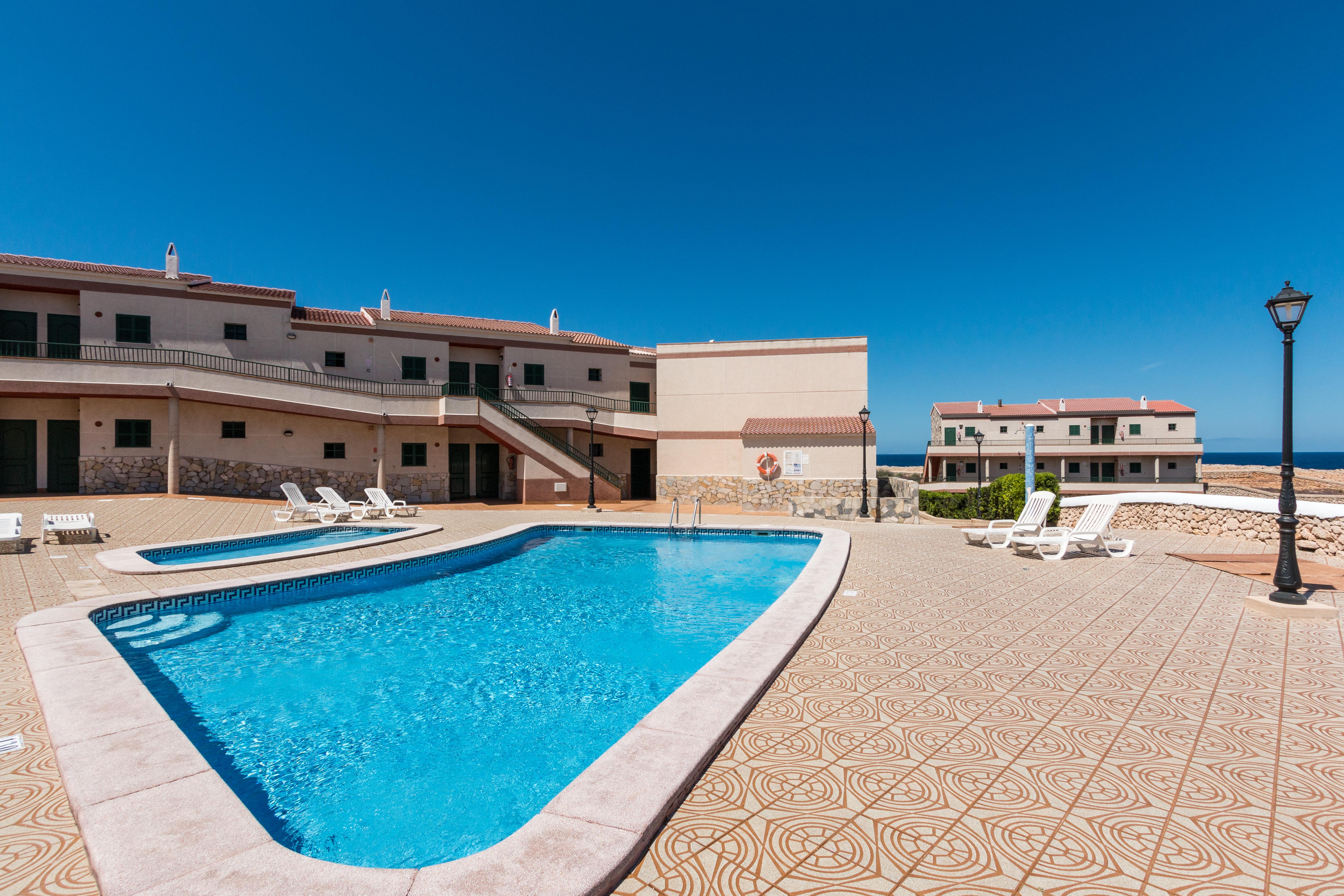 Apartamentos Moon Dreams Cabo De Banos كالا إن بلانيس المظهر الخارجي الصورة