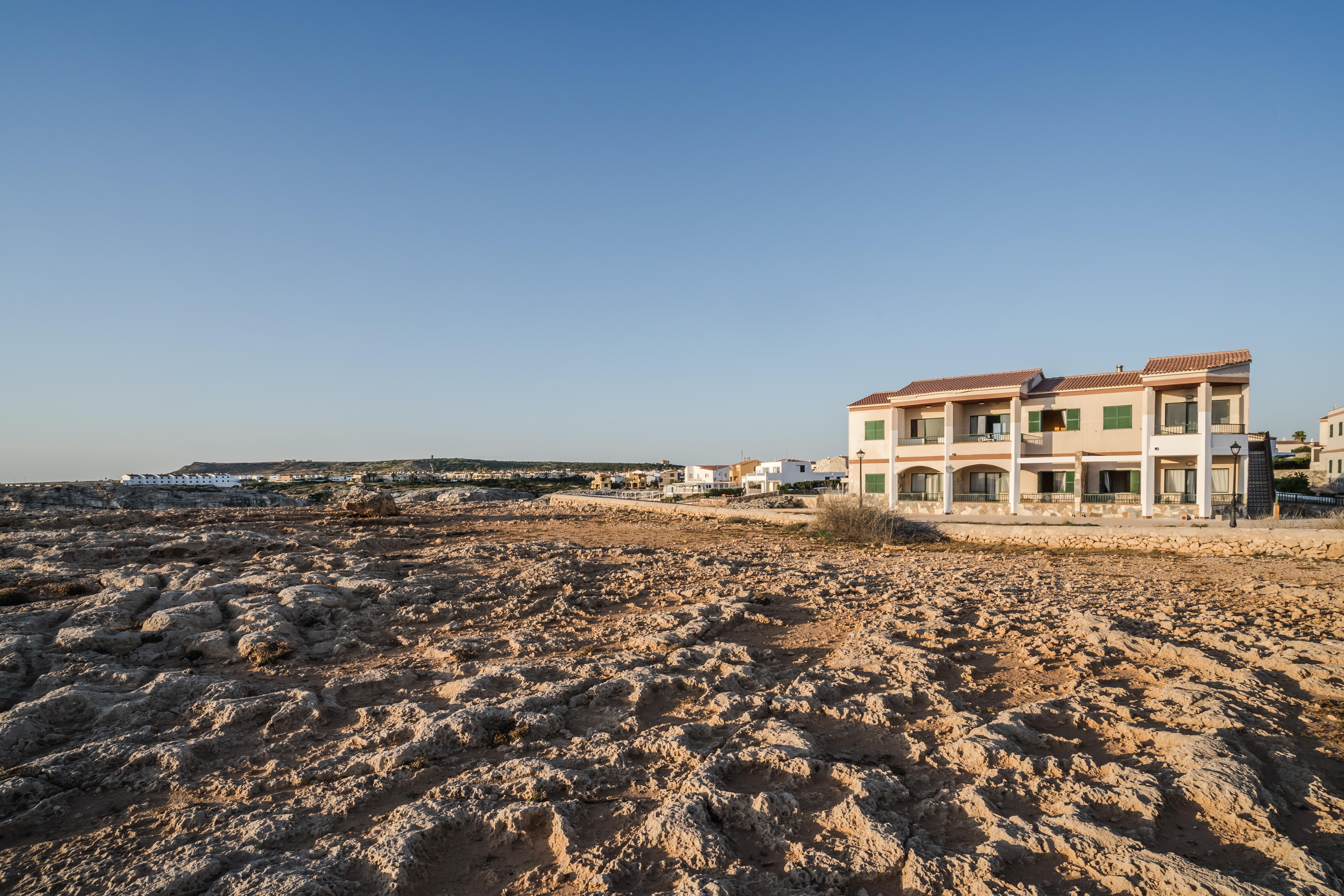 Apartamentos Moon Dreams Cabo De Banos كالا إن بلانيس المظهر الخارجي الصورة