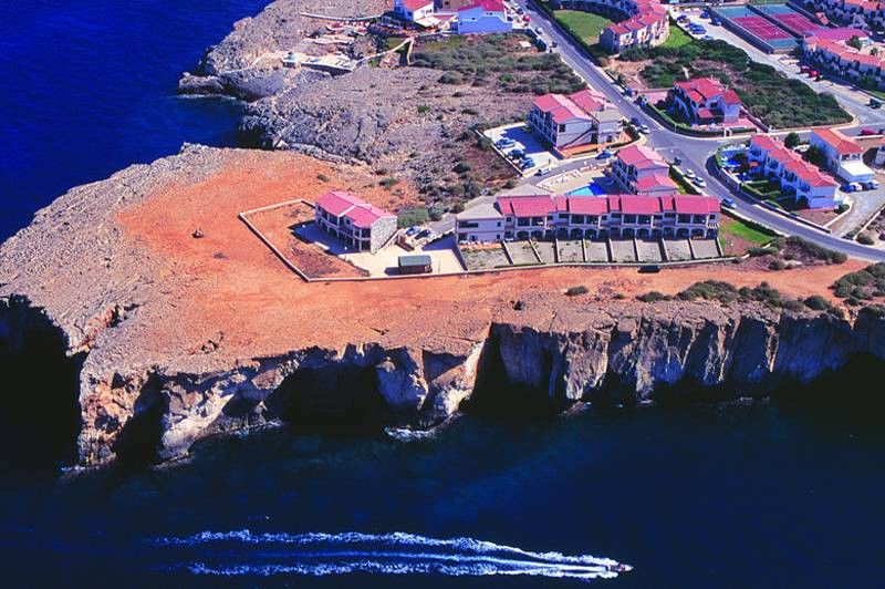 Apartamentos Moon Dreams Cabo De Banos كالا إن بلانيس المظهر الخارجي الصورة