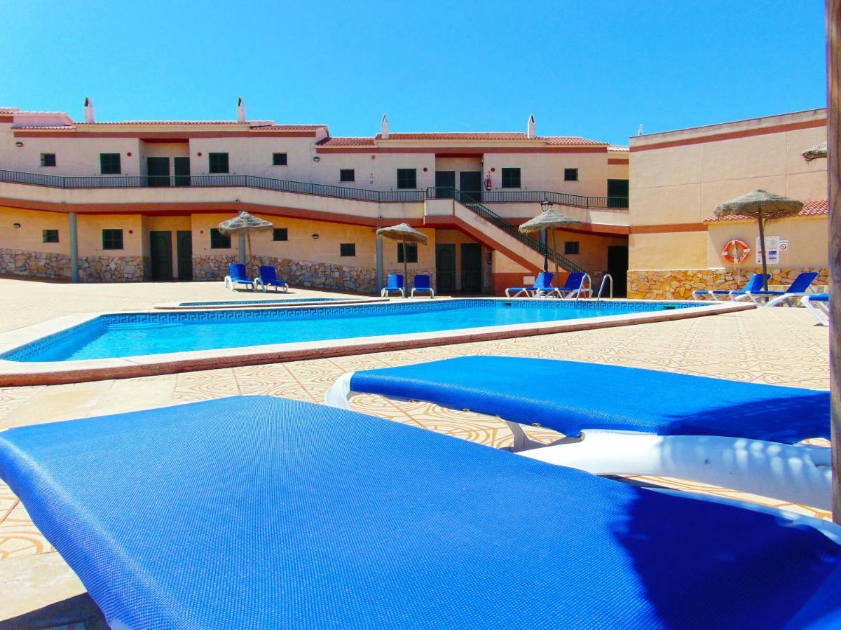 Apartamentos Moon Dreams Cabo De Banos كالا إن بلانيس المظهر الخارجي الصورة