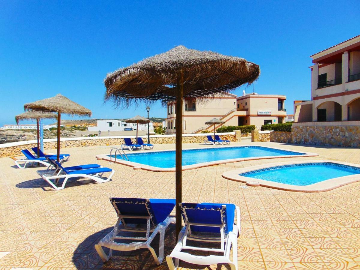 Apartamentos Moon Dreams Cabo De Banos كالا إن بلانيس المظهر الخارجي الصورة